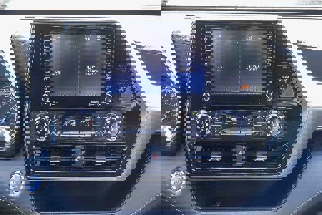 Used 2021 Toyota Highlander XLE image 10