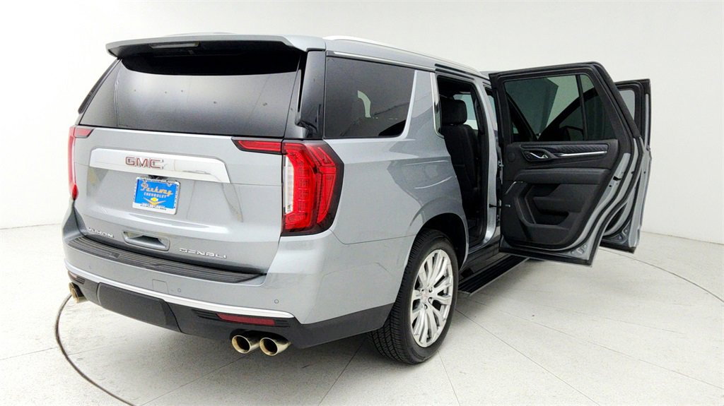 Used 2024 GMC Yukon Denali w/ Max Trailering Package image 12