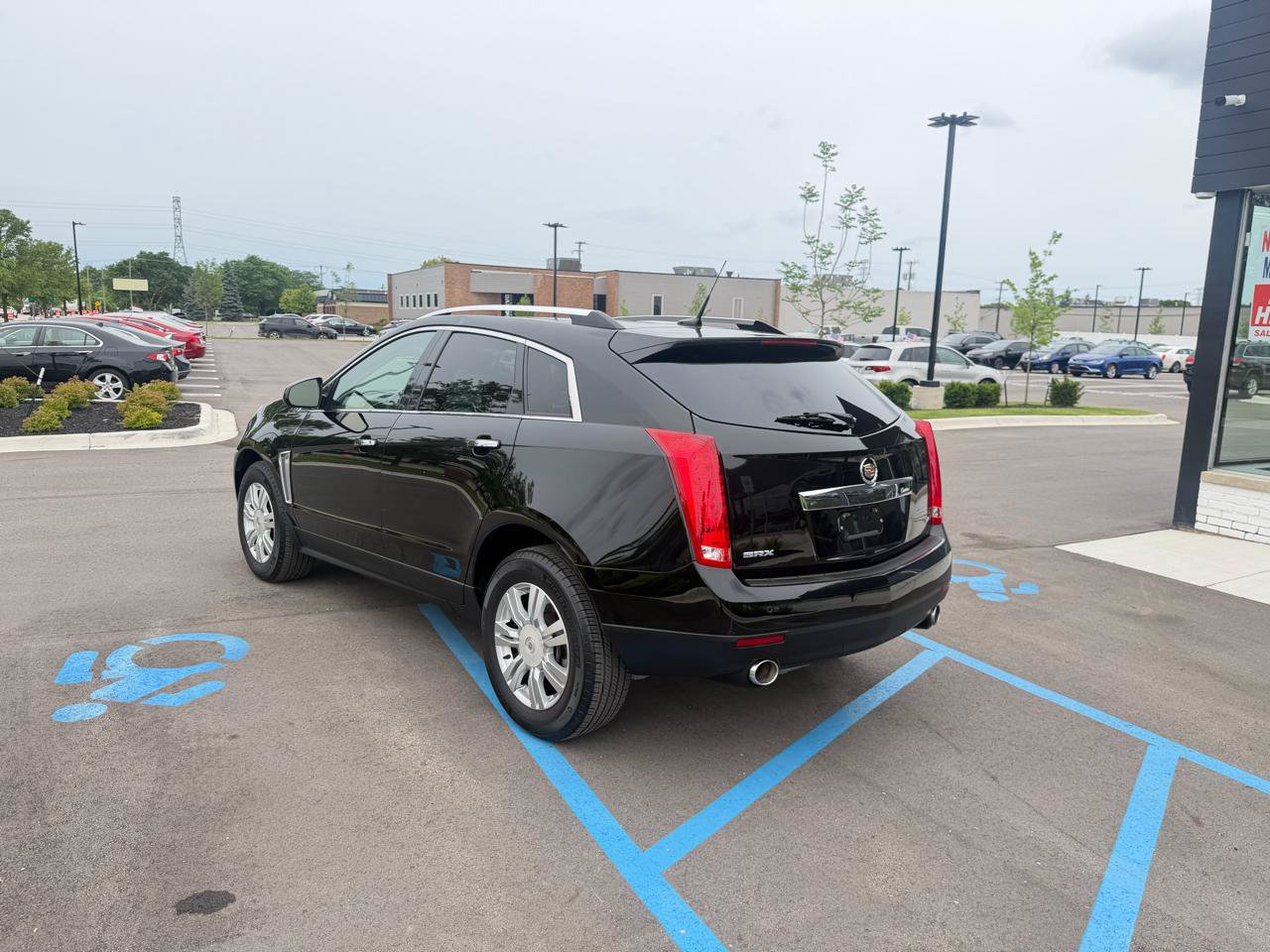 Used 2013 Cadillac SRX Luxury FWD image 7