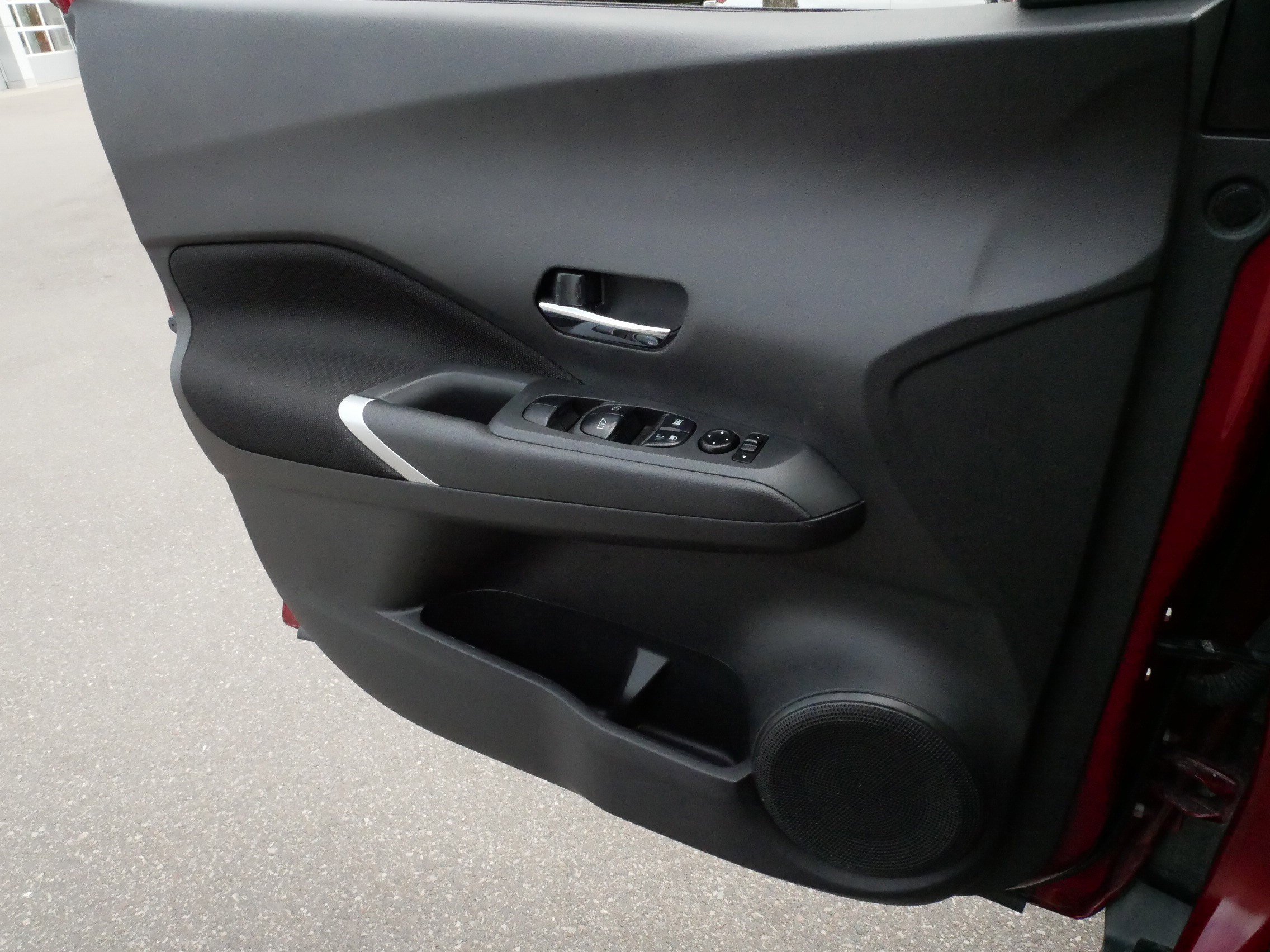 Used 2023 Nissan Kicks SV FWD image 27