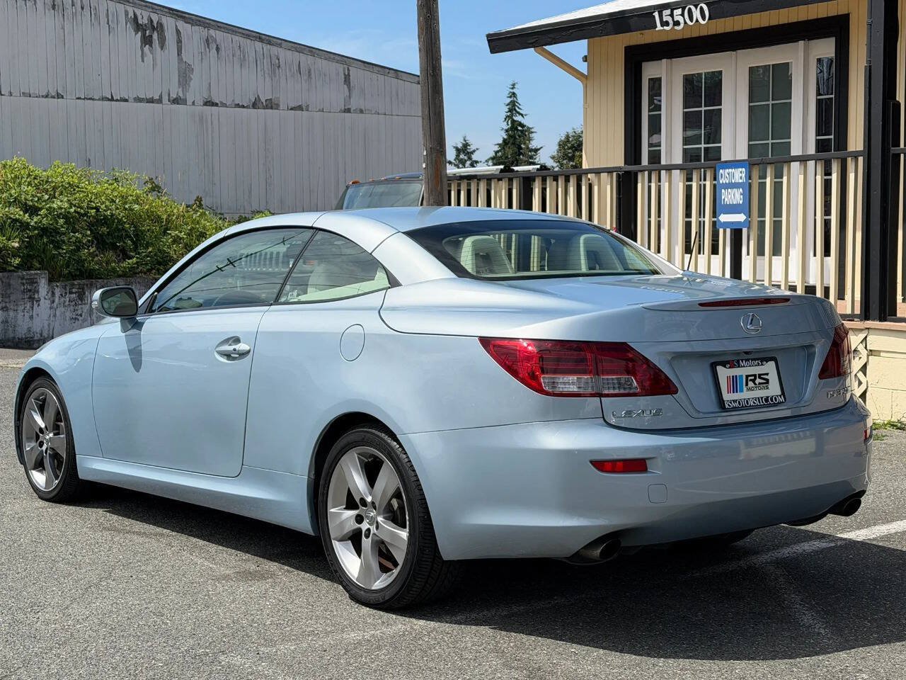 Used 2010 Lexus IS 350C RWD image 3