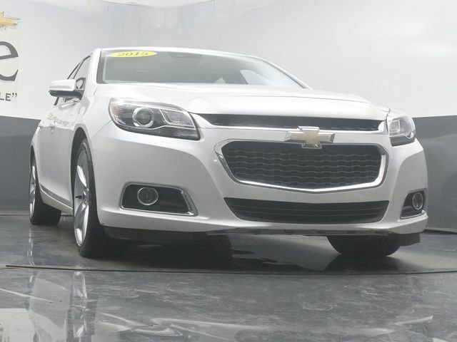 Used 2015 Chevrolet Malibu LTZ FWD image 3