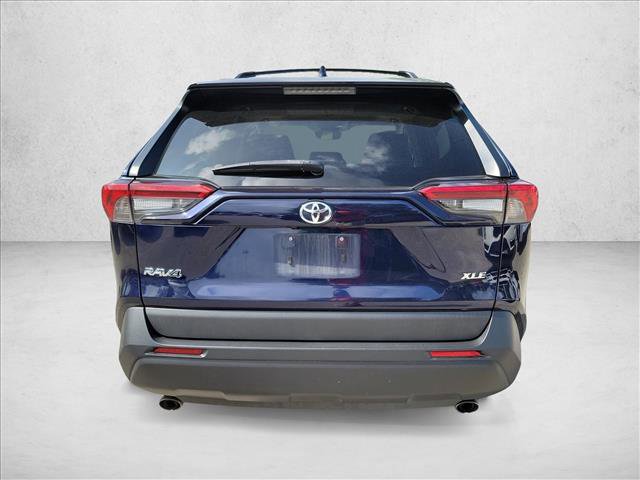 Used 2022 Toyota RAV4 XLE Premium FWD image 6