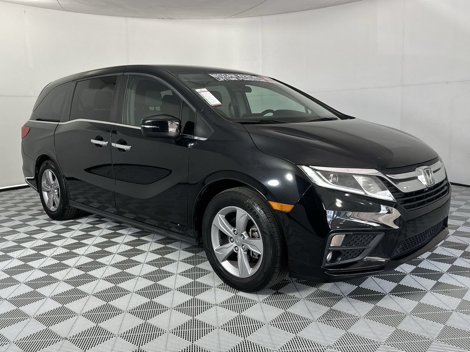 Used 2019 Honda Odyssey EX image 2