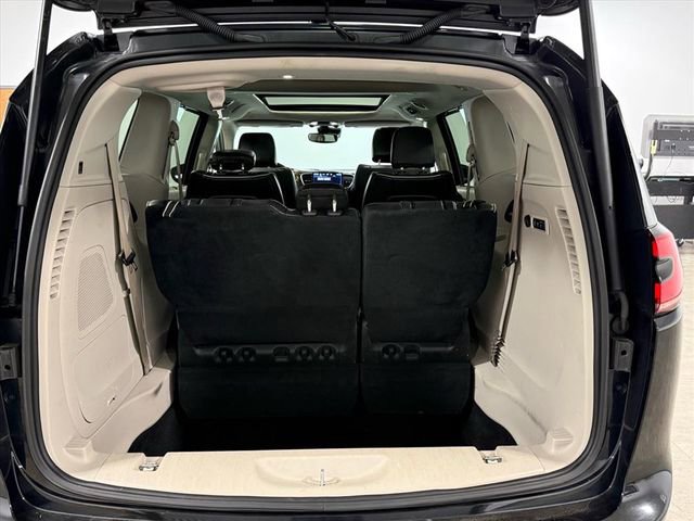 Used 2022 Chrysler Pacifica Limited image 20
