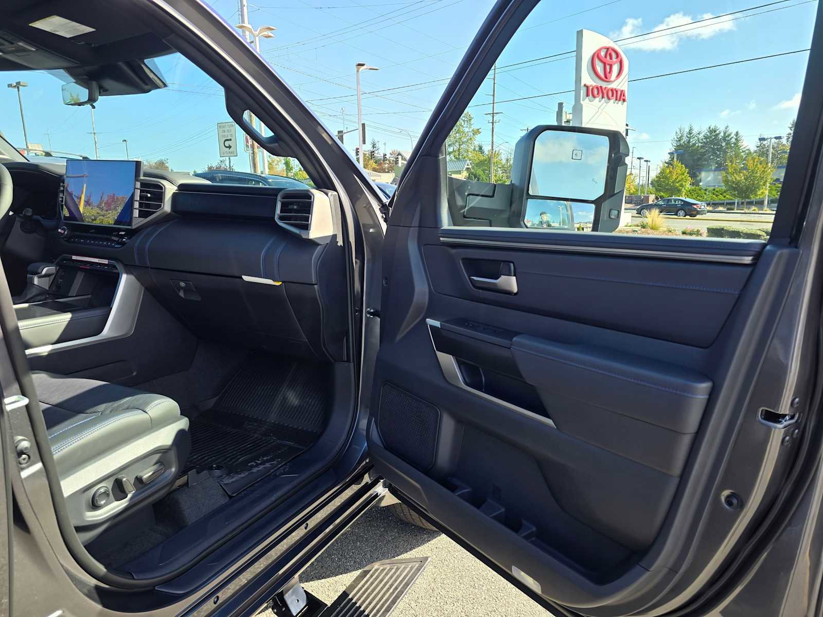 New 2026 Toyota Tundra Platinum image 10