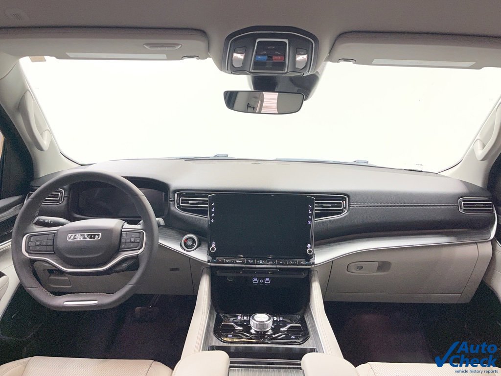 Used 2023 Jeep Wagoneer Series III w/ Convenience Group I image 17