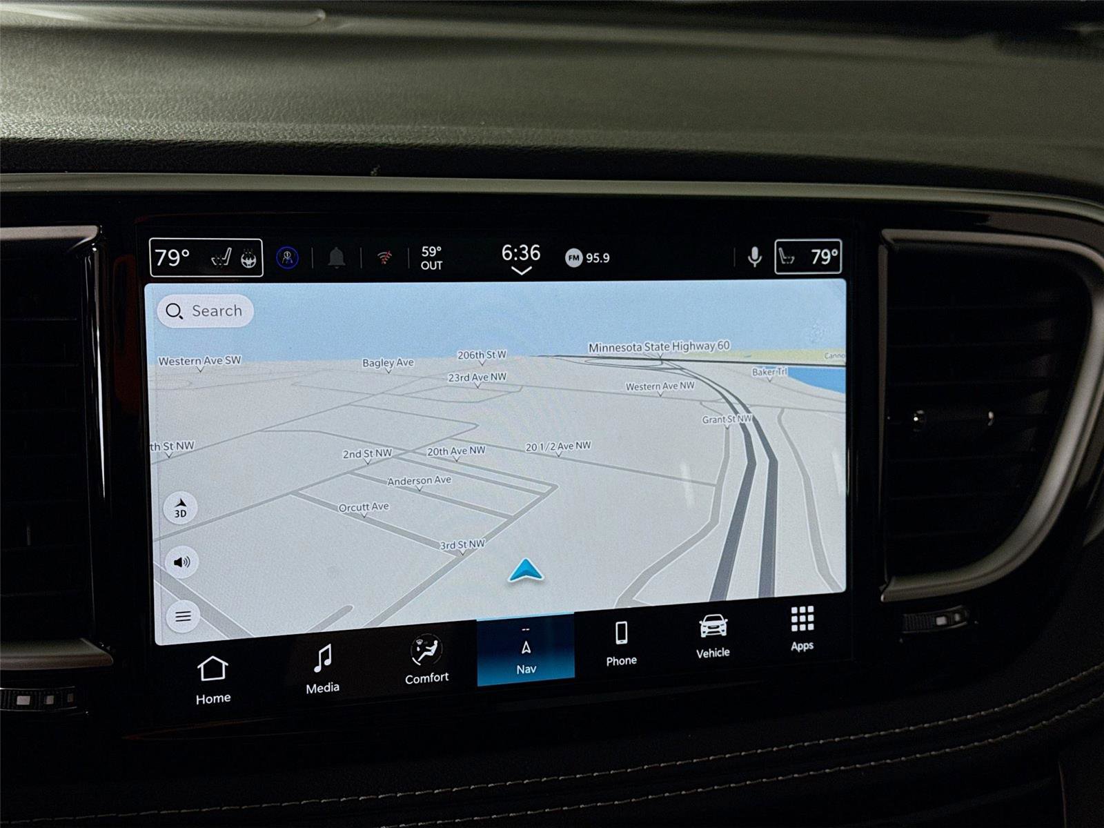 New 2026 Chrysler Pacifica Limited FWD image 8