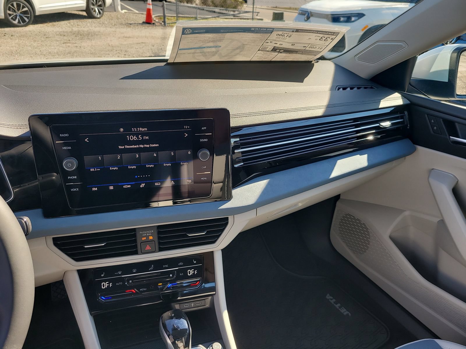 New 2026 Volkswagen Jetta SE FWD image 21