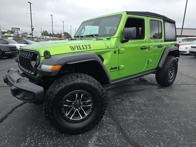Used 2025 Jeep Wrangler Unlimited Sport AWD/4WD image 2