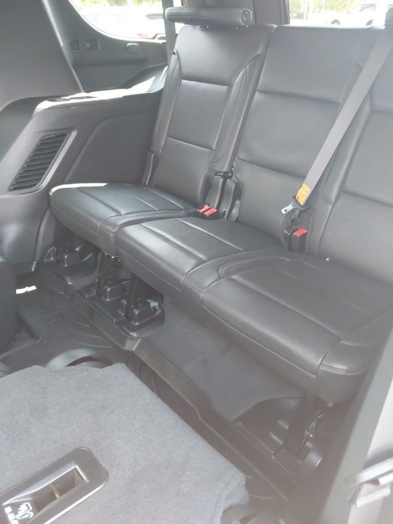 Used 2024 Chevrolet Tahoe Z71 w/ Luxury Package AWD/4WD image 9