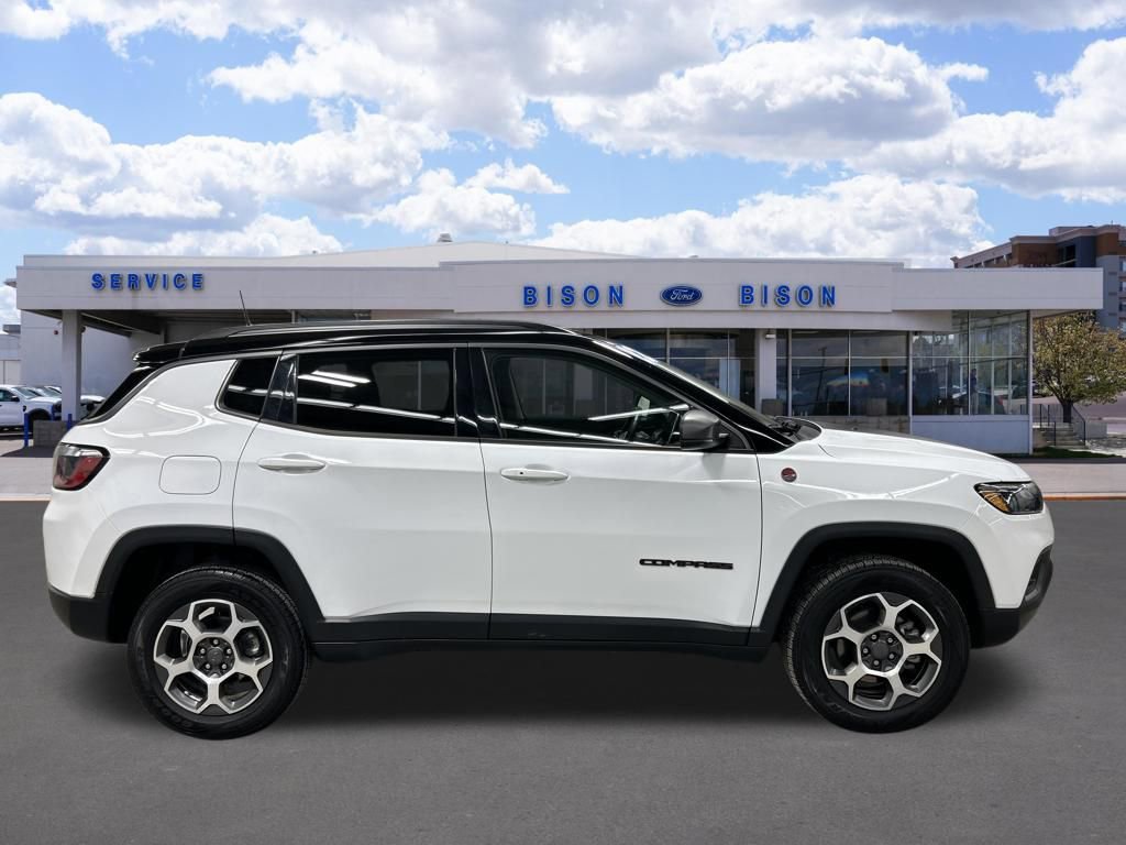 Used 2022 Jeep Compass Trailhawk w/ Trailhawk Convenience Group image 2