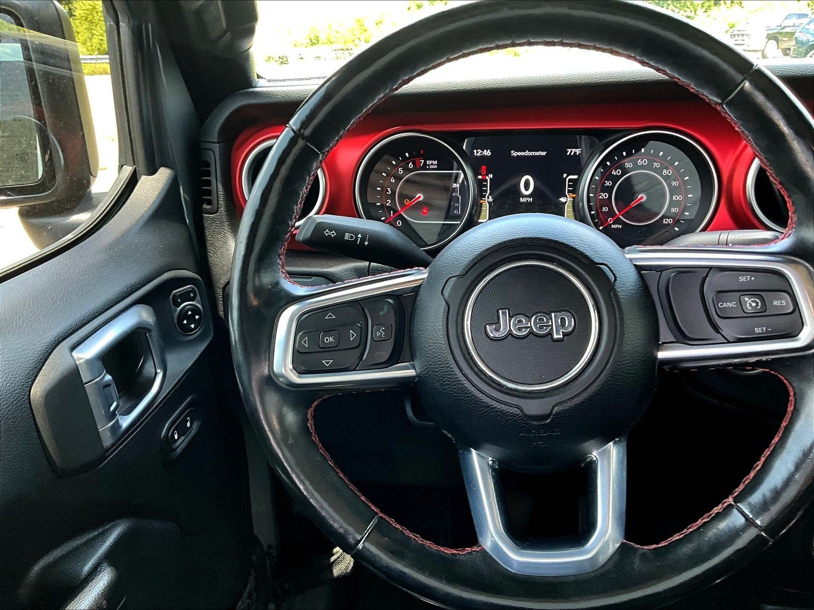 Used 2021 Jeep Gladiator Rubicon AWD/4WD image 12