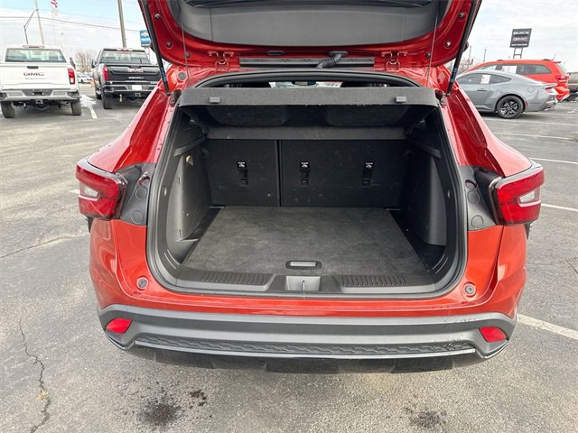 Used 2024 Chevrolet Trax RS w/ Driver Confidence Package image 23