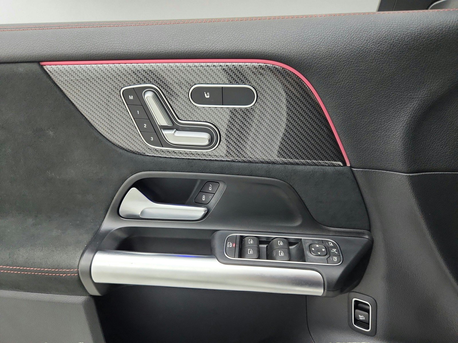 Certified 2023 Mercedes-Benz GLA 250 image 25