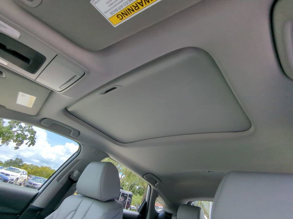 New 2025 Acura Integra Base image 21