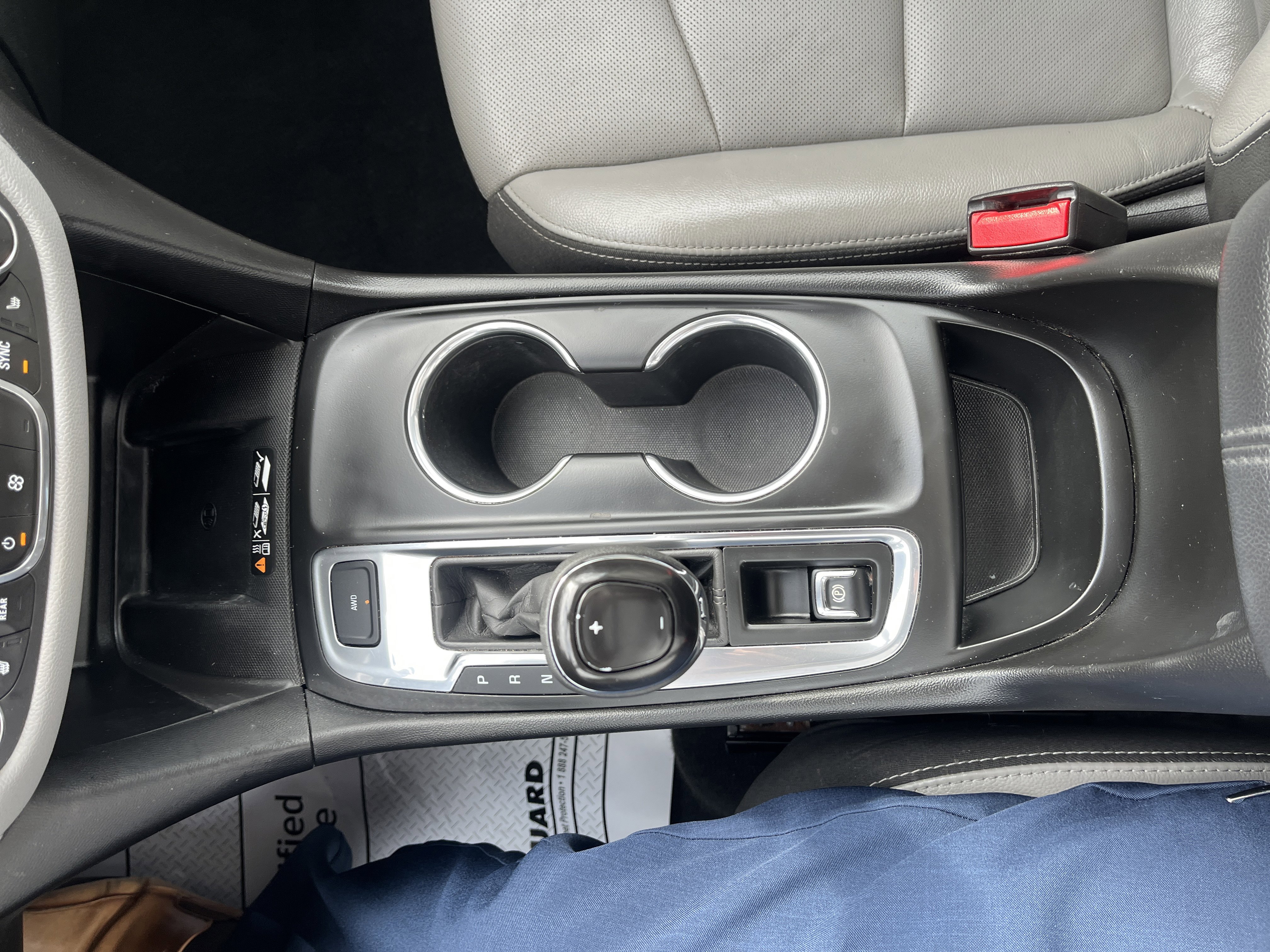 Used 2020 Chevrolet Equinox Premier AWD/4WD image 30