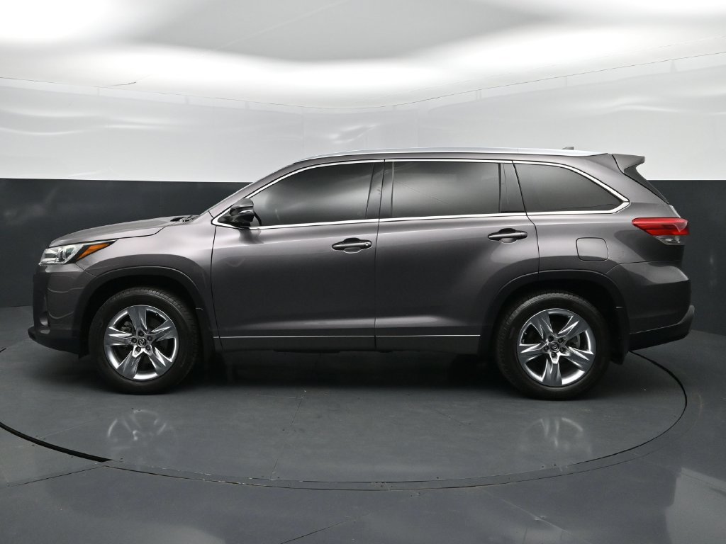 Used 2019 Toyota Highlander Limited AWD/4WD image 4