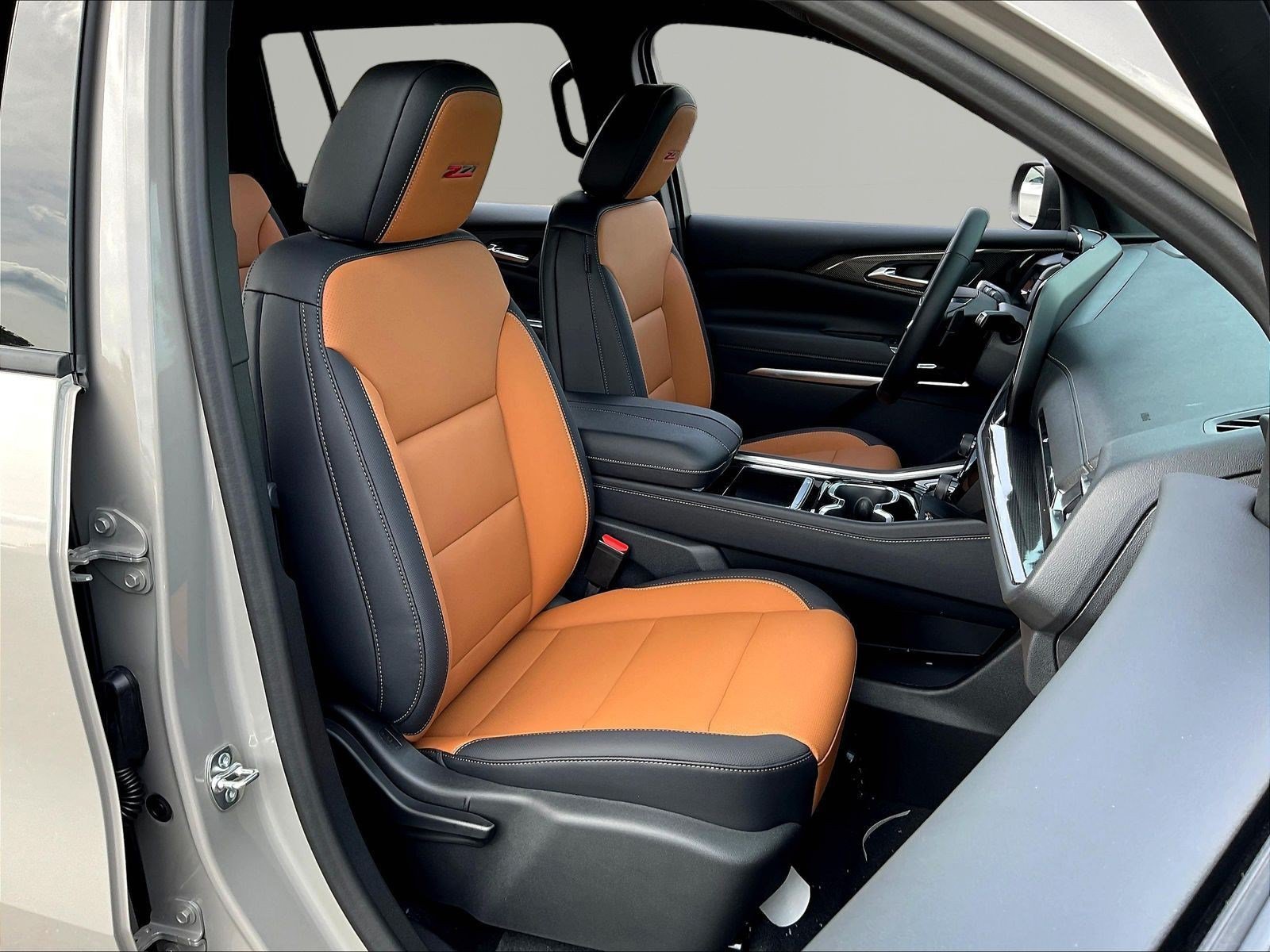 New 2027 Chevrolet Traverse Z71 w/ Driver Confidence Package AWD/4WD image 19