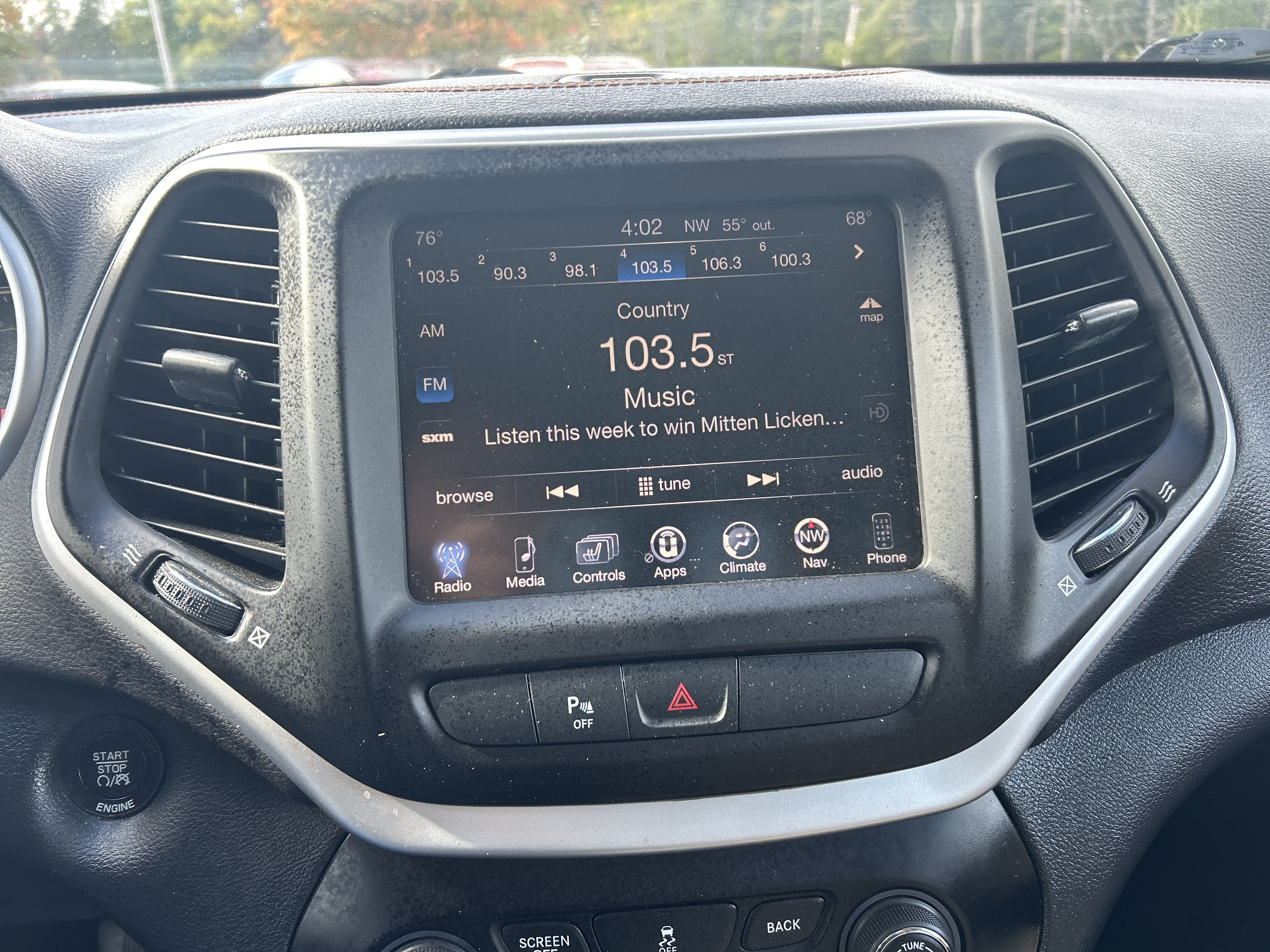 Used 2016 Jeep Cherokee Limited AWD/4WD image 15