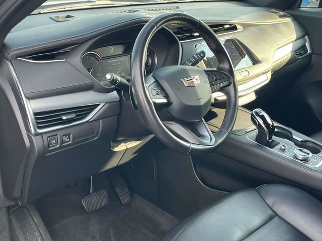 Used 2023 Cadillac XT4 Premium Luxury image 12