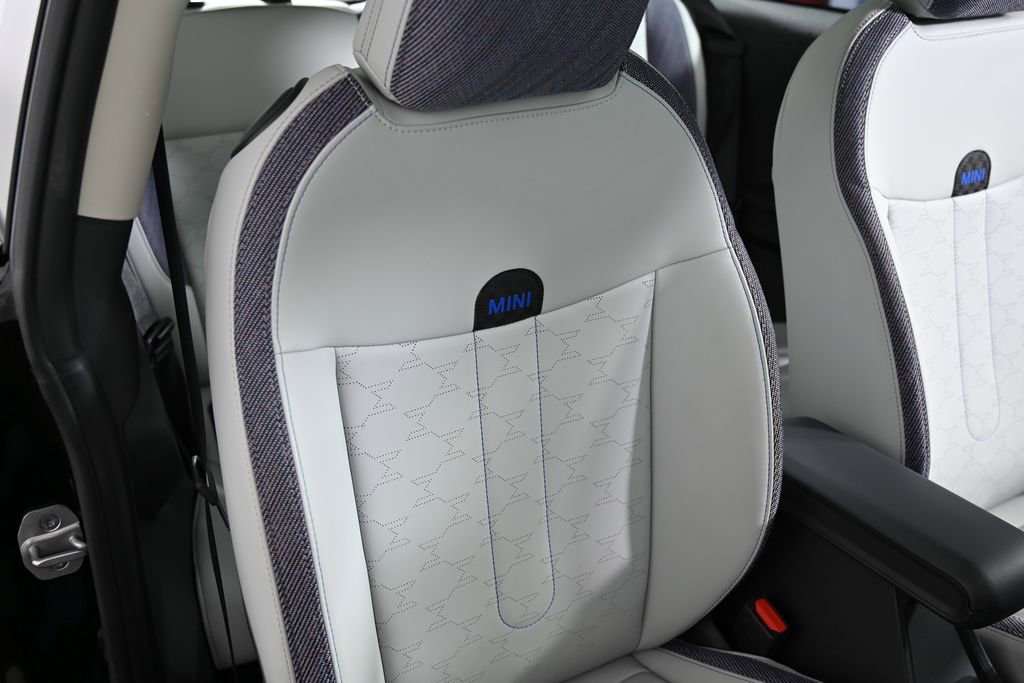 Used 2025 MINI Cooper S image 29