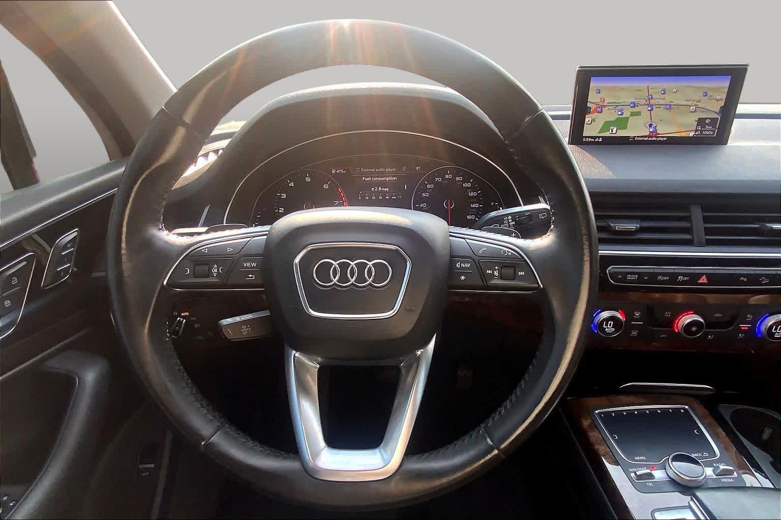 Used 2017 Audi Q7 3.0T Premium Plus AWD/4WD image 6