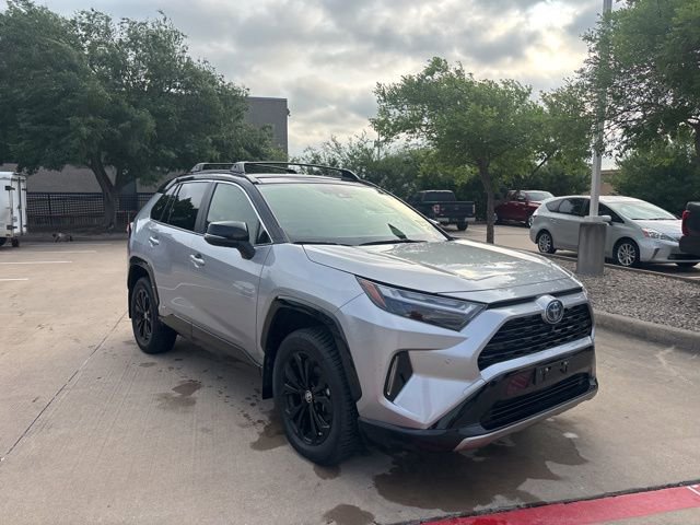 Used 2023 Toyota RAV4 XSE AWD/4WD image 3