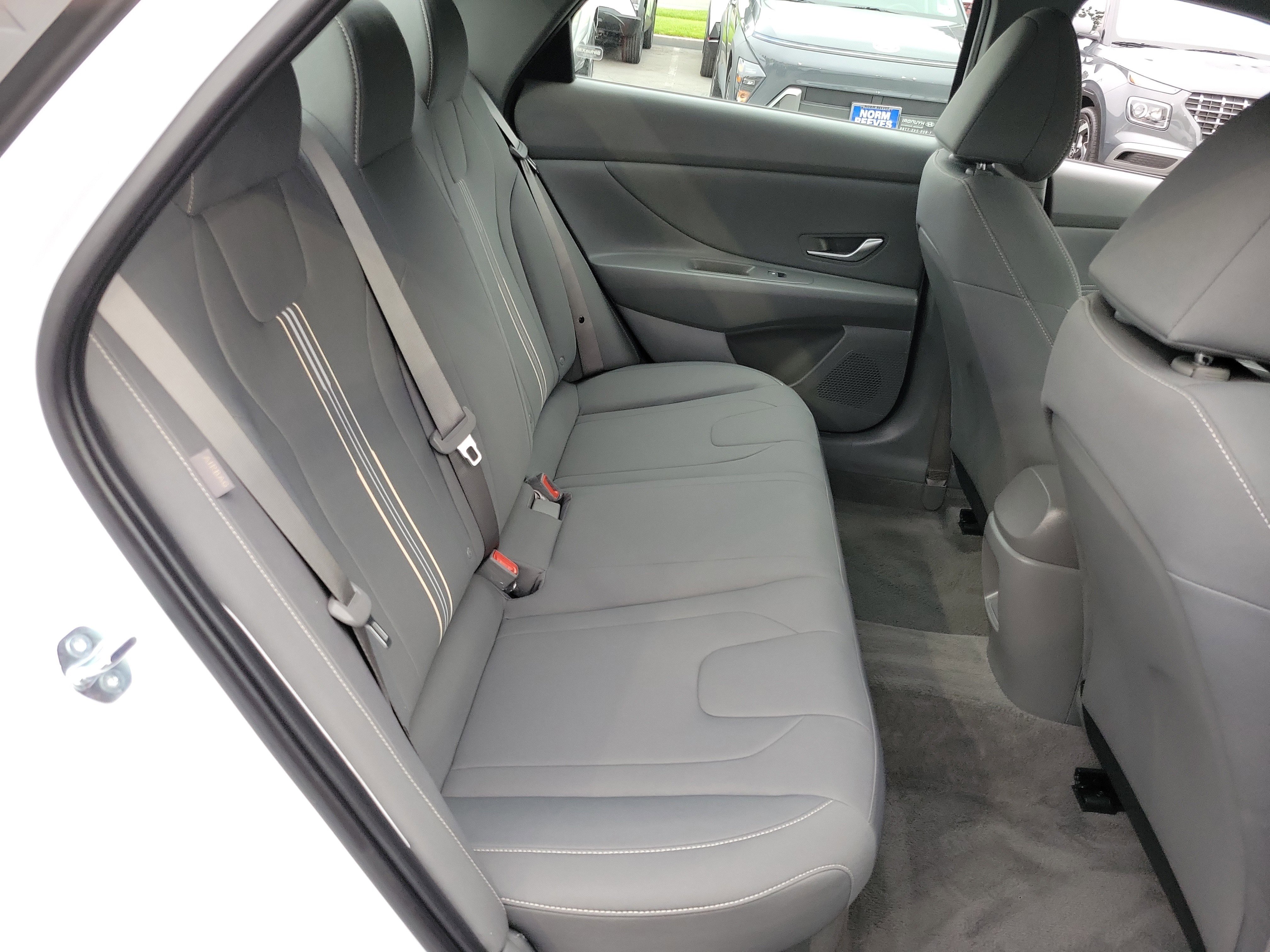 Certified 2025 Hyundai Elantra SEL FWD image 25