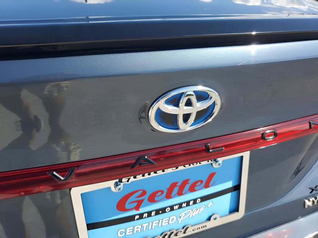 Used 2020 Toyota Avalon XSE image 42