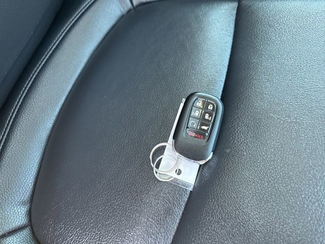 Used 2025 Honda Odyssey EX-L image 6