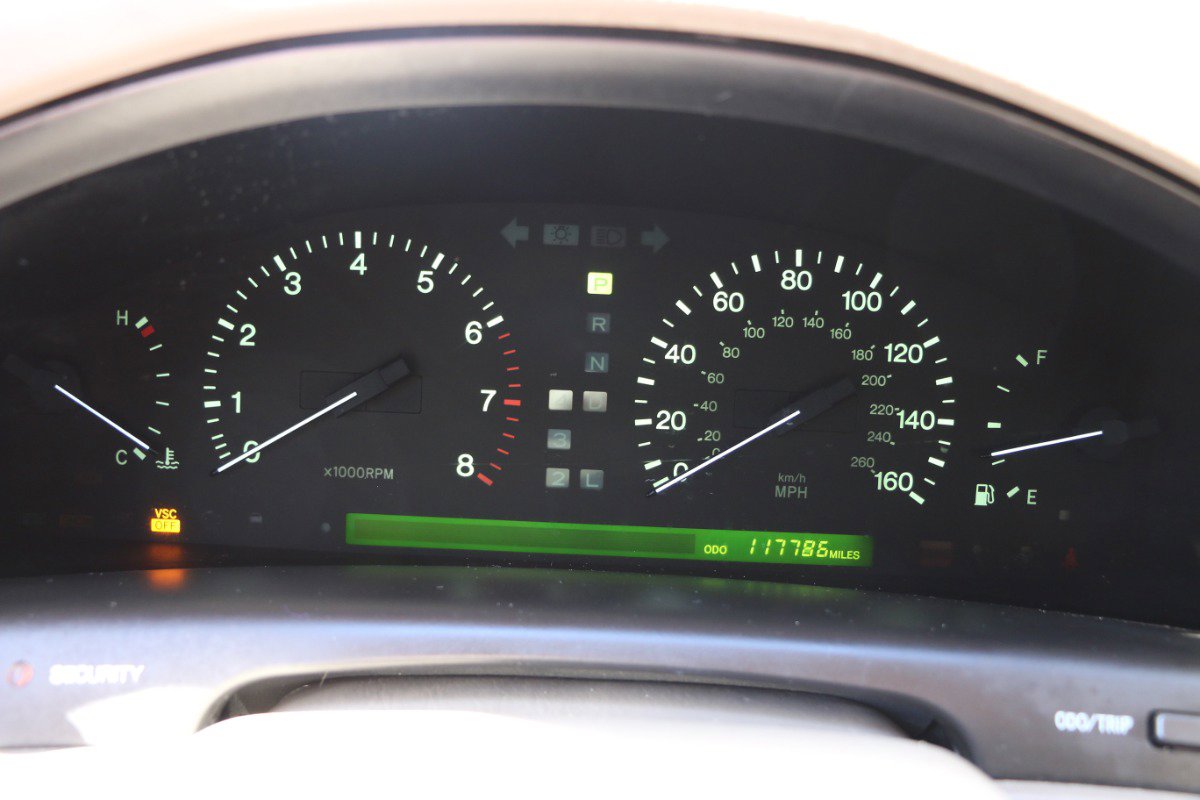 Used 1998 Lexus LS 400 image 28