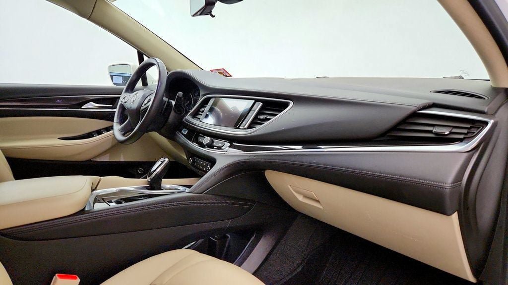 Used 2019 Buick Enclave Premium AWD/4WD image 25