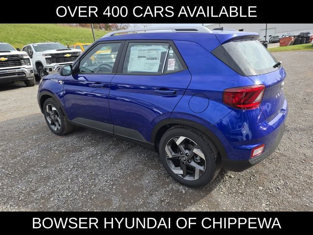 New 2026 Hyundai Venue SEL video 3