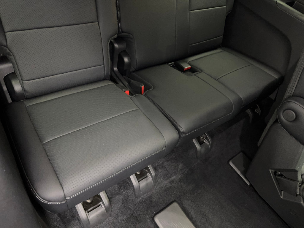Used 2026 Chevrolet Traverse LT FWD image 43