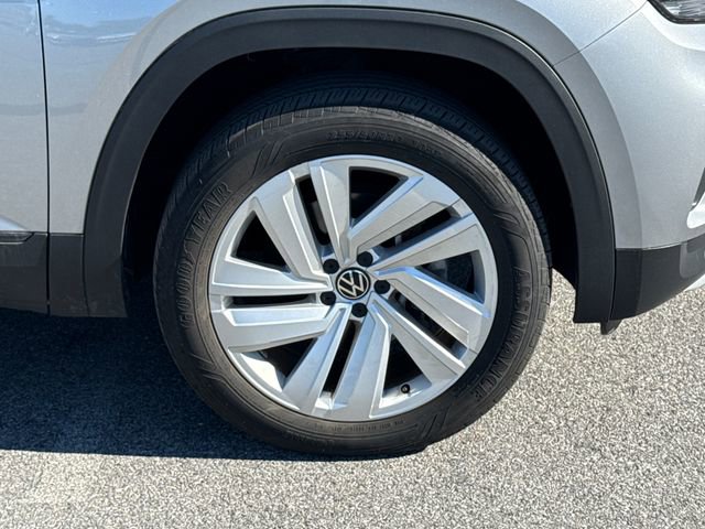Used 2023 Volkswagen Atlas Cross Sport SE w/ Panoramic Sunroof Package AWD/4WD image 11