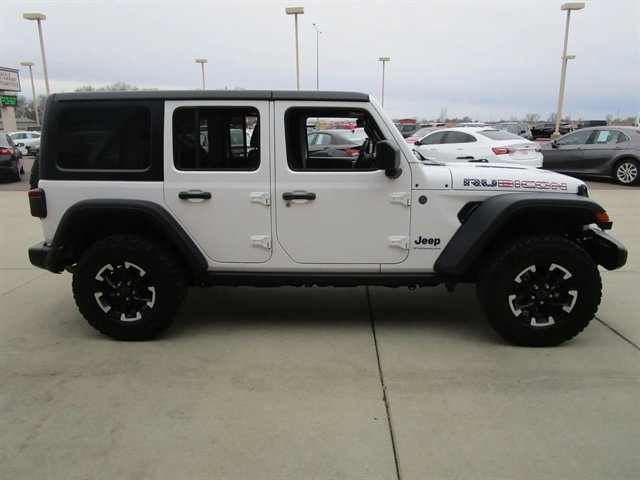 Used 2024 Jeep Wrangler Unlimited Rubicon 4xe image 6
