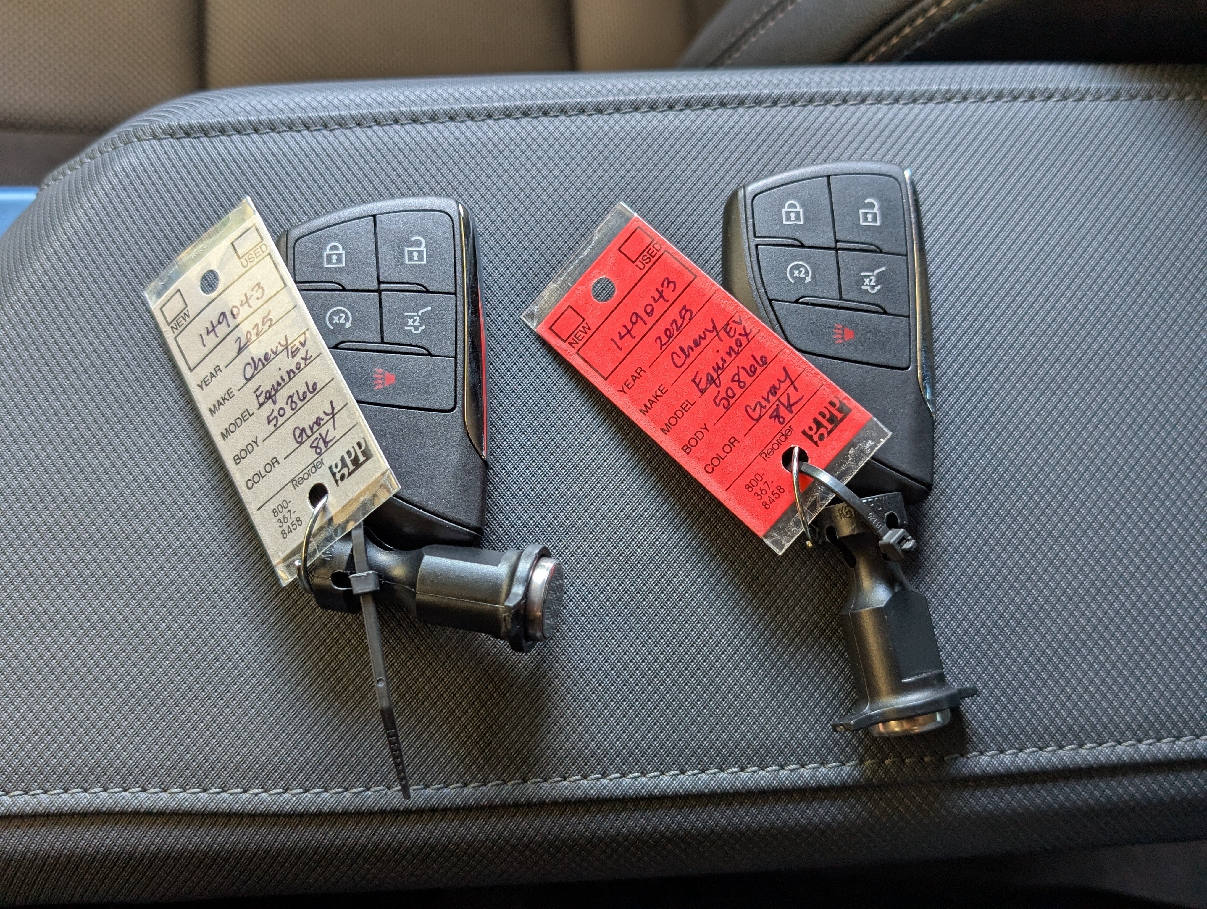 Used 2025 Chevrolet Equinox EV LT w/ Convenience Package FWD image 36