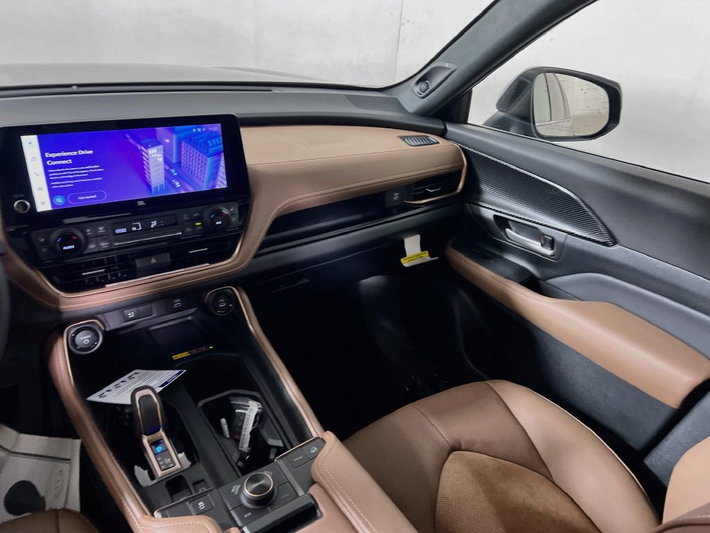 New 2026 Toyota Grand Highlander AWD Hybrid image 18