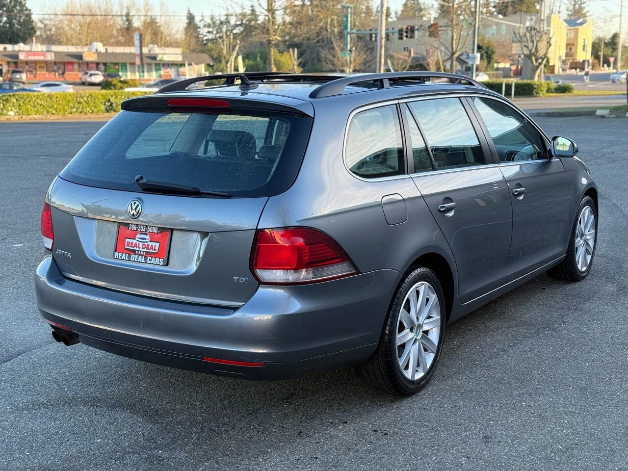 Used 2010 Volkswagen Jetta TDI FWD image 26
