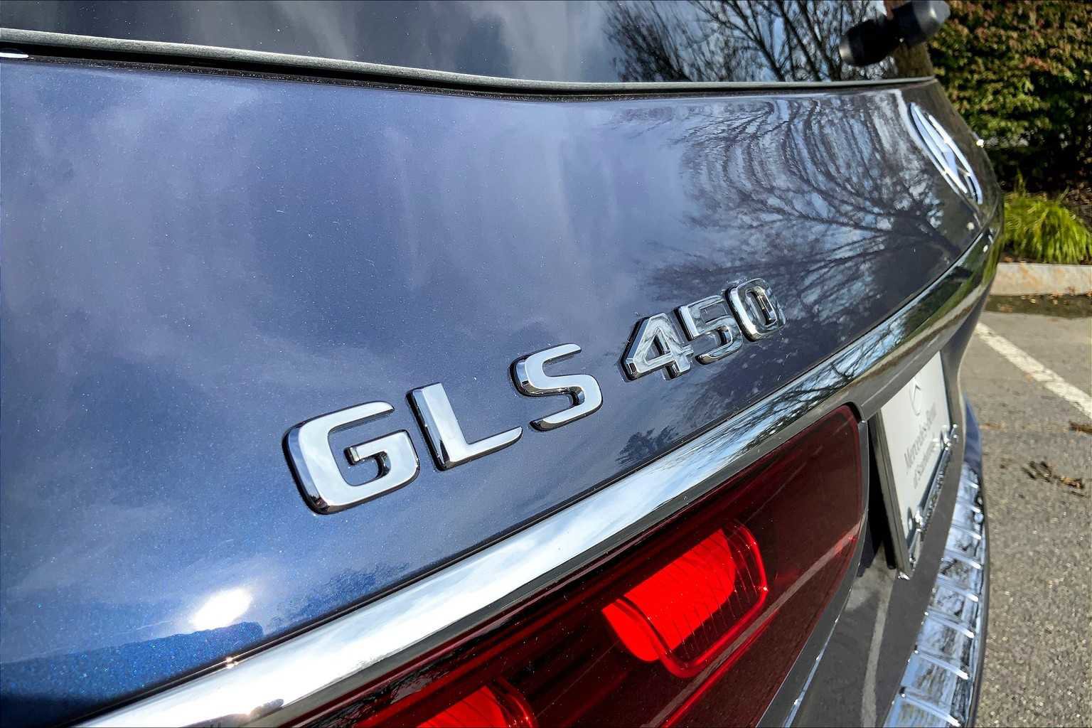 Used 2025 Mercedes-Benz GLS 450 4MATIC image 30