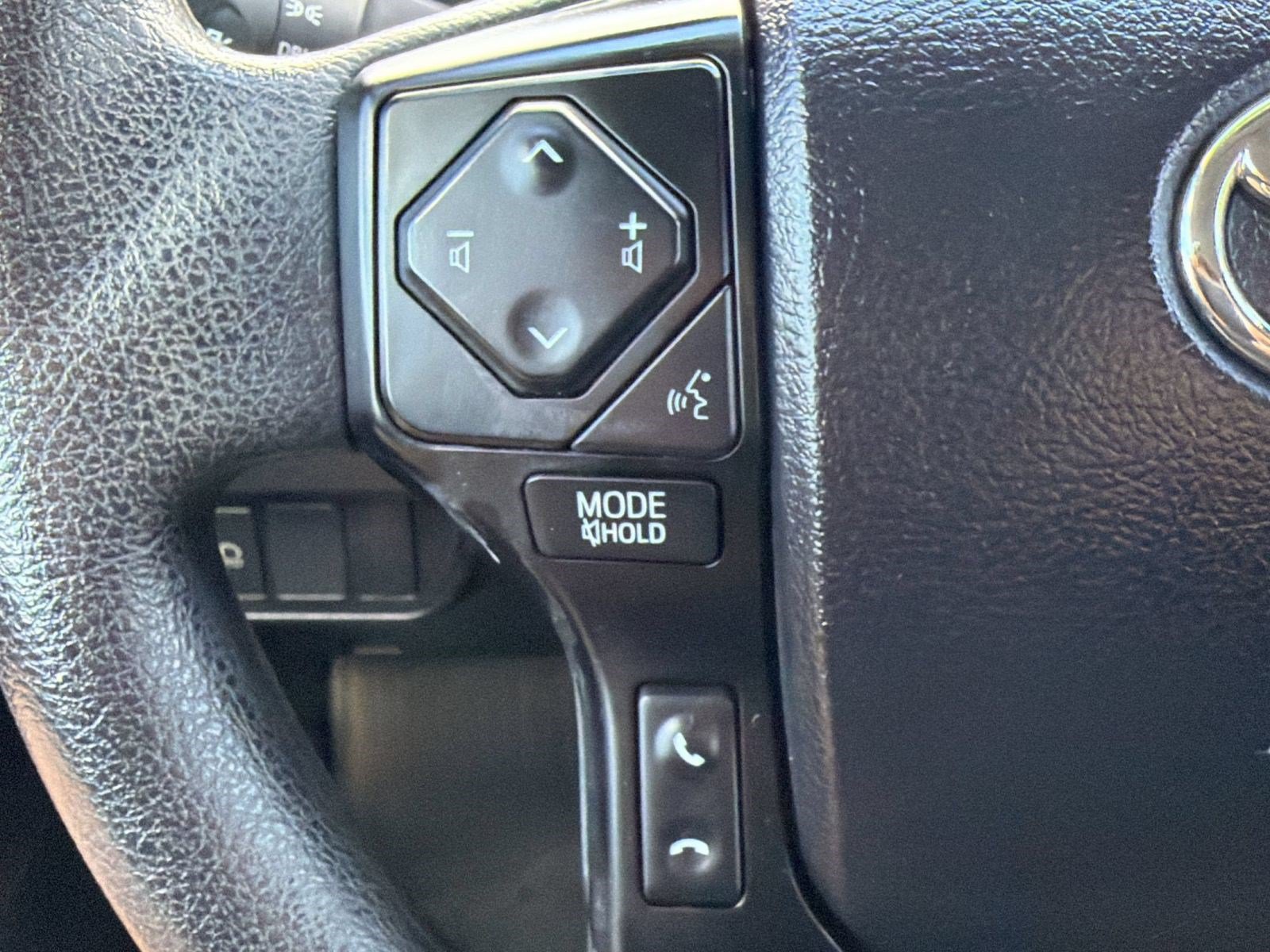 Certified 2022 Toyota Tacoma SR w/ SR Convenience Package RWD image 17
