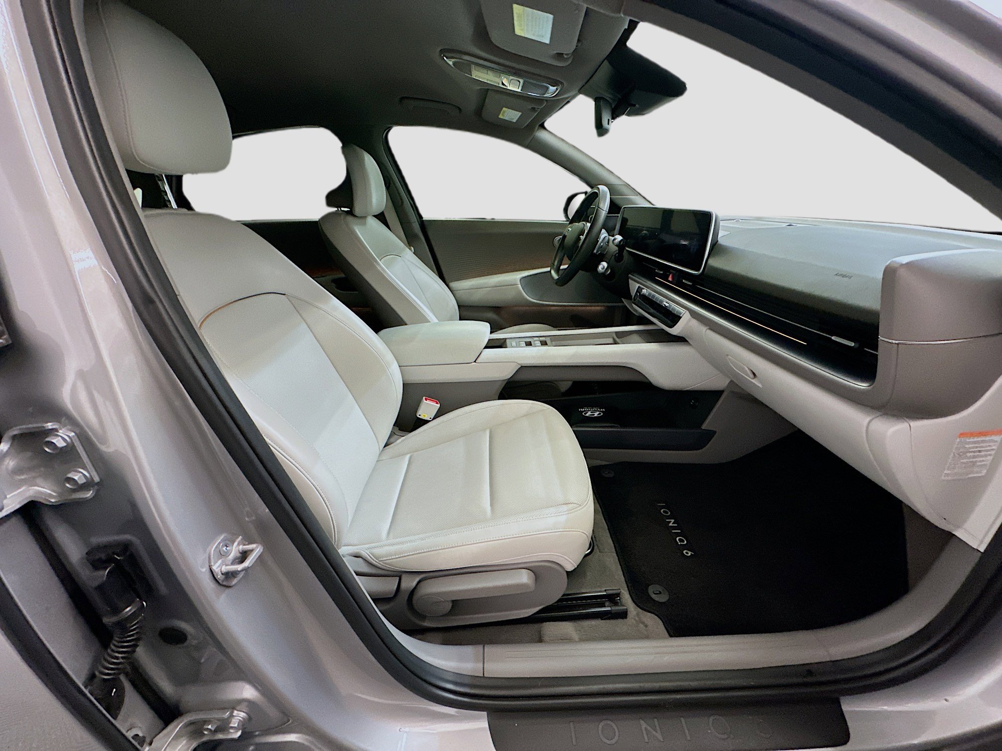 Used 2024 Hyundai Ioniq 6 SEL AWD/4WD image 32