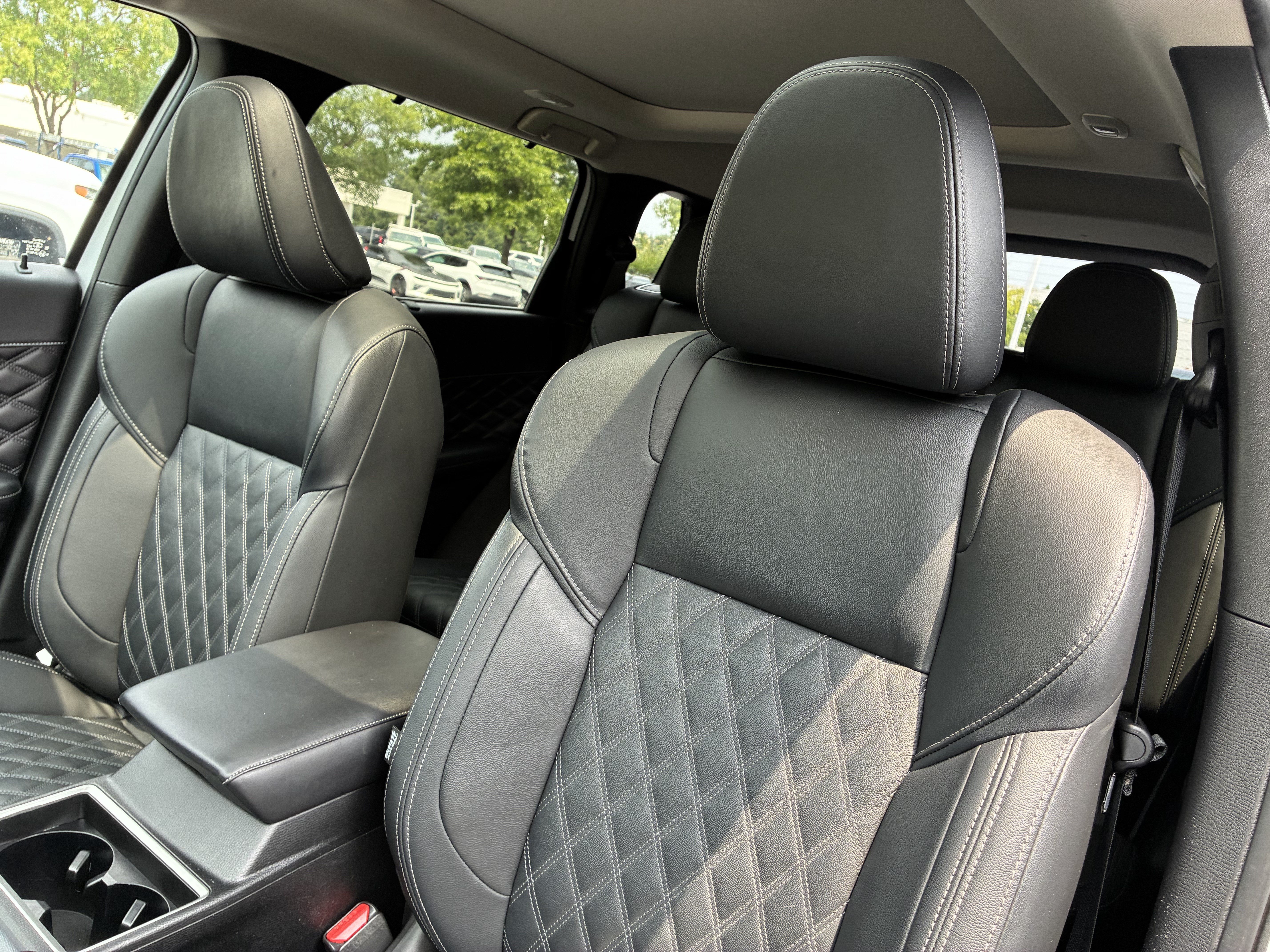 Used 2024 Mitsubishi Outlander SEL FWD image 22