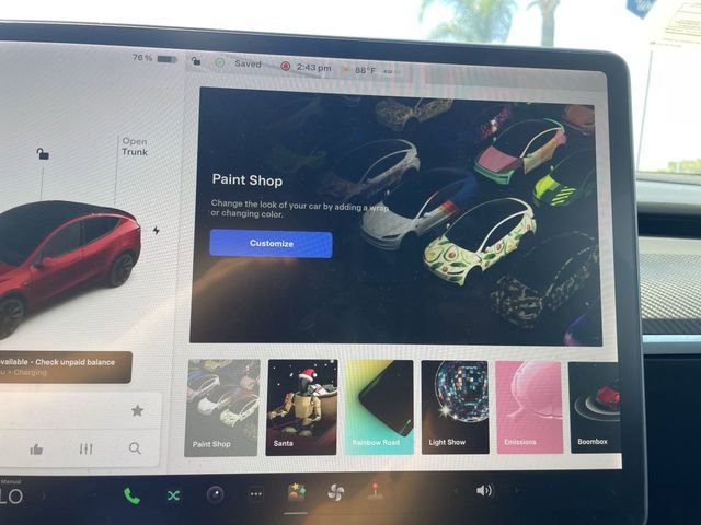 Used 2022 Tesla Model Y Long Range image 36