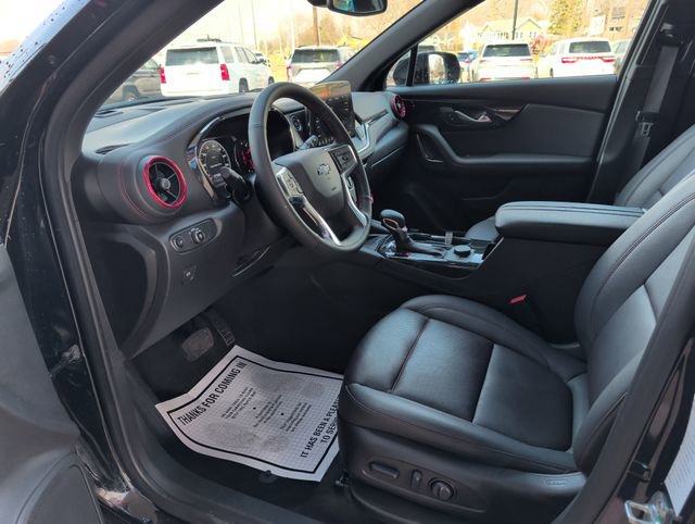 Certified 2025 Chevrolet Blazer RS FWD image 17