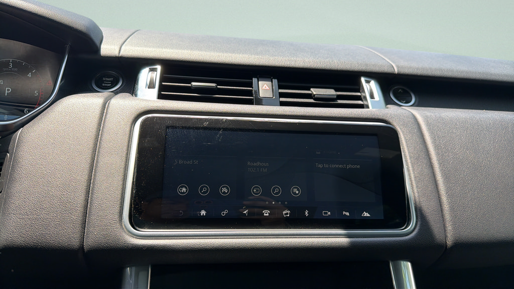 Used 2018 Land Rover Range Rover Sport SE AWD/4WD image 19