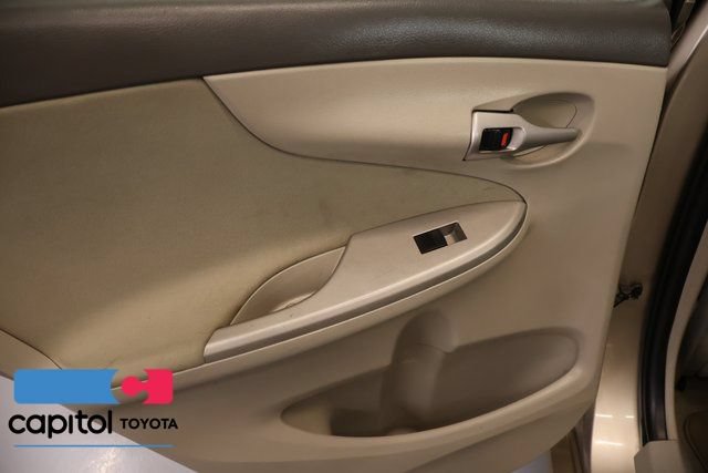 Used 2010 Toyota Corolla LE FWD image 23