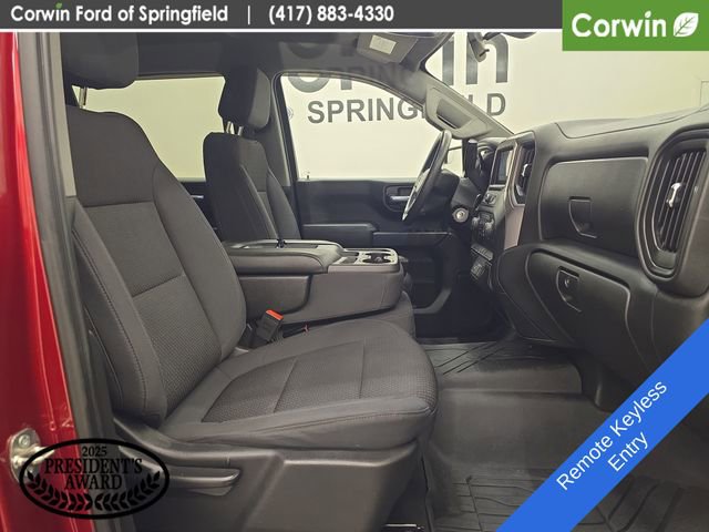 Used 2020 Chevrolet Silverado 1500 Custom w/ Custom Value Package AWD/4WD image 10