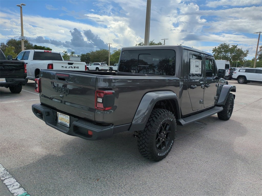 New 2025 Jeep Gladiator Sport image 5